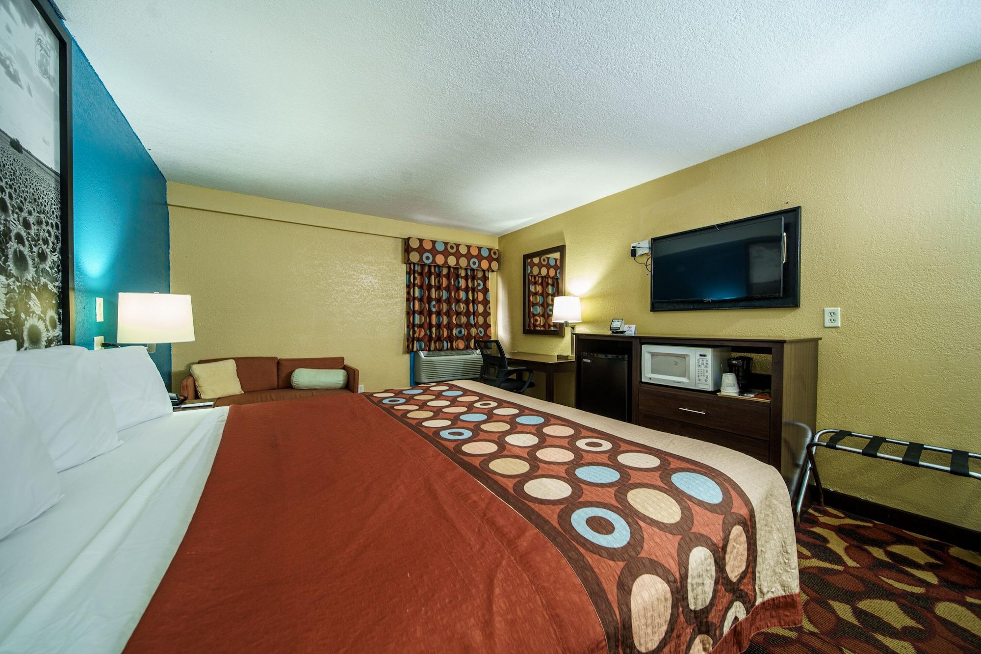 Motel Super 8 By Wyndham Wichita Airport West Kellogg Extérieur photo