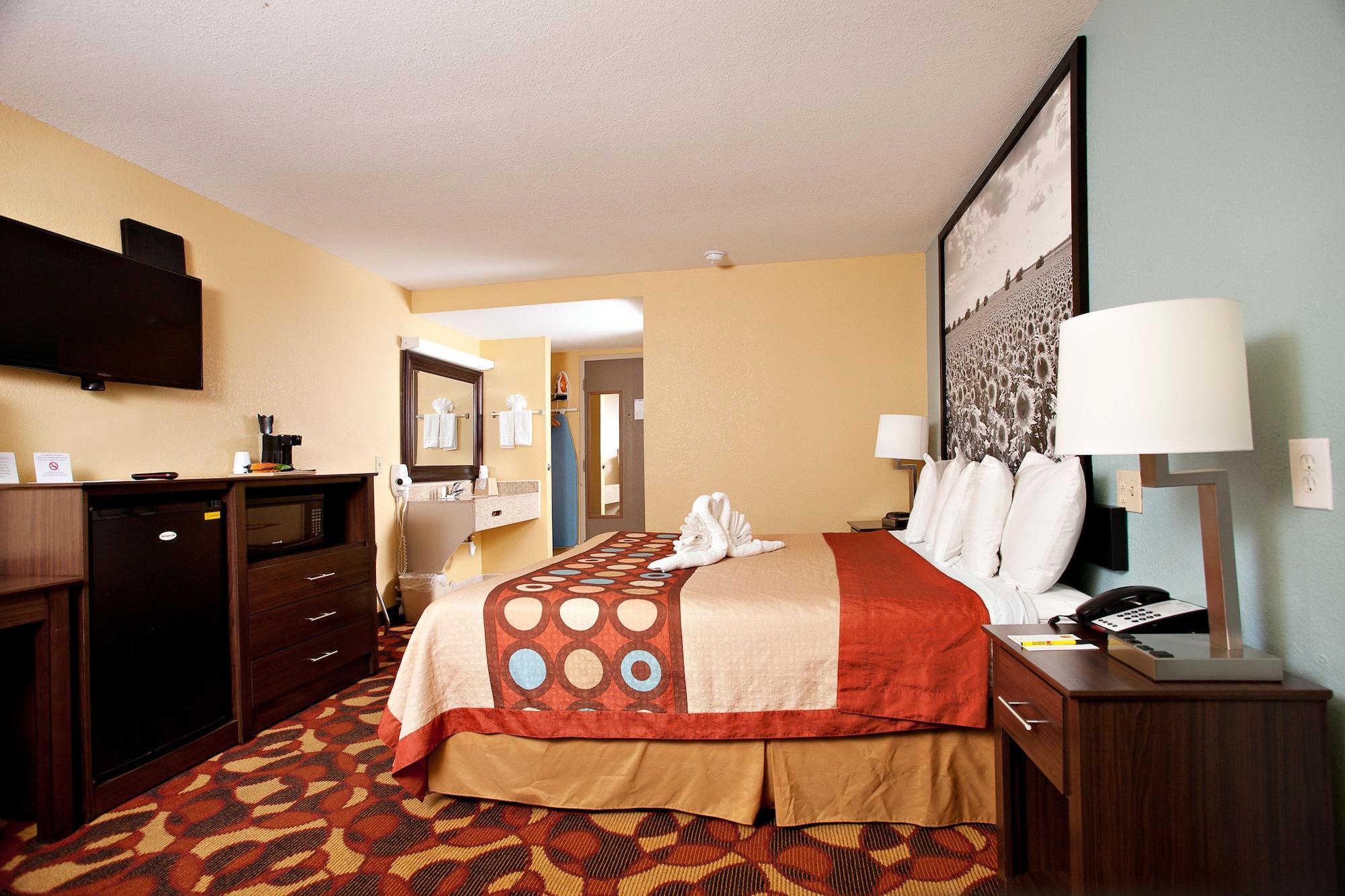 Motel Super 8 By Wyndham Wichita Airport West Kellogg Extérieur photo