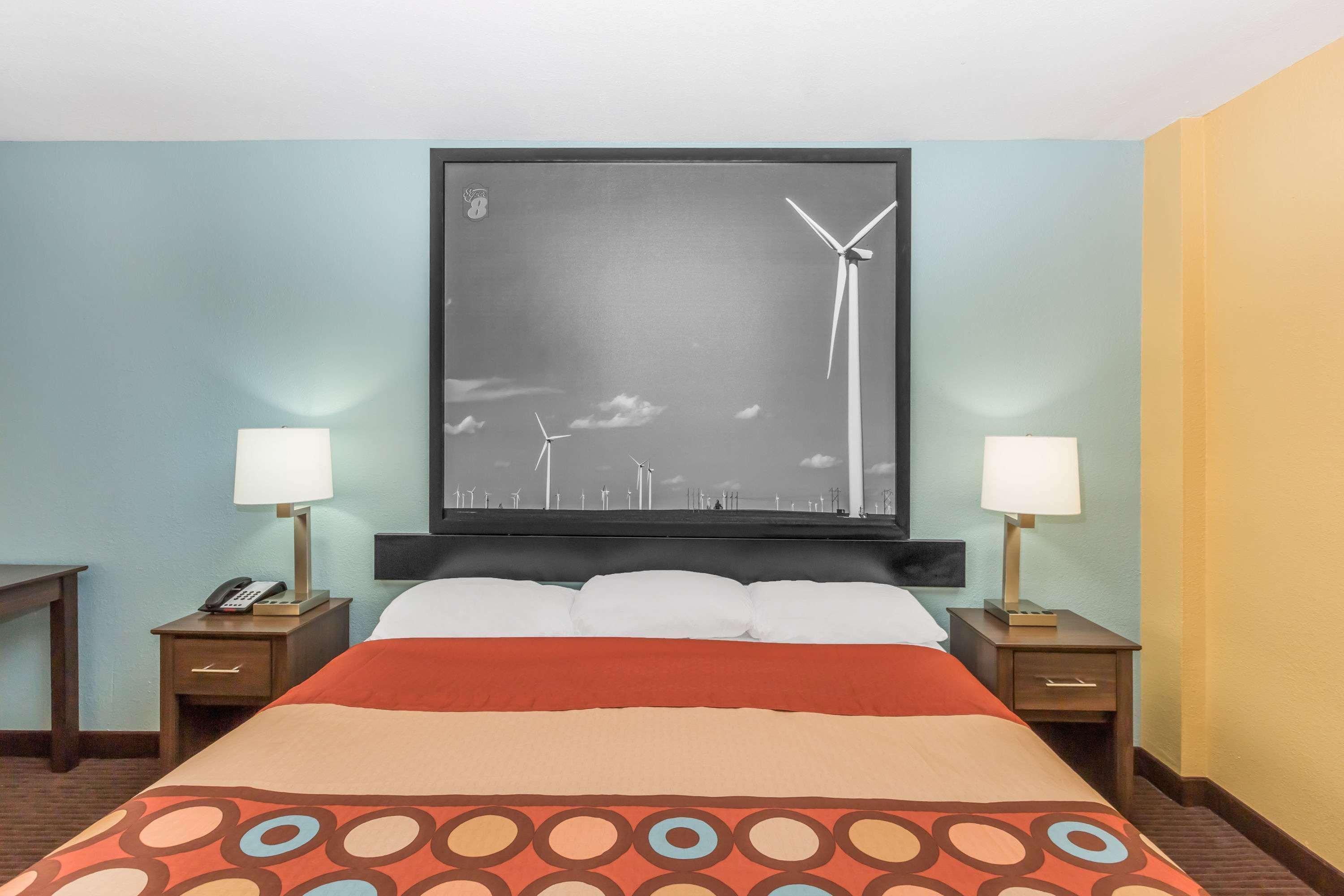 Motel Super 8 By Wyndham Wichita Airport West Kellogg Extérieur photo