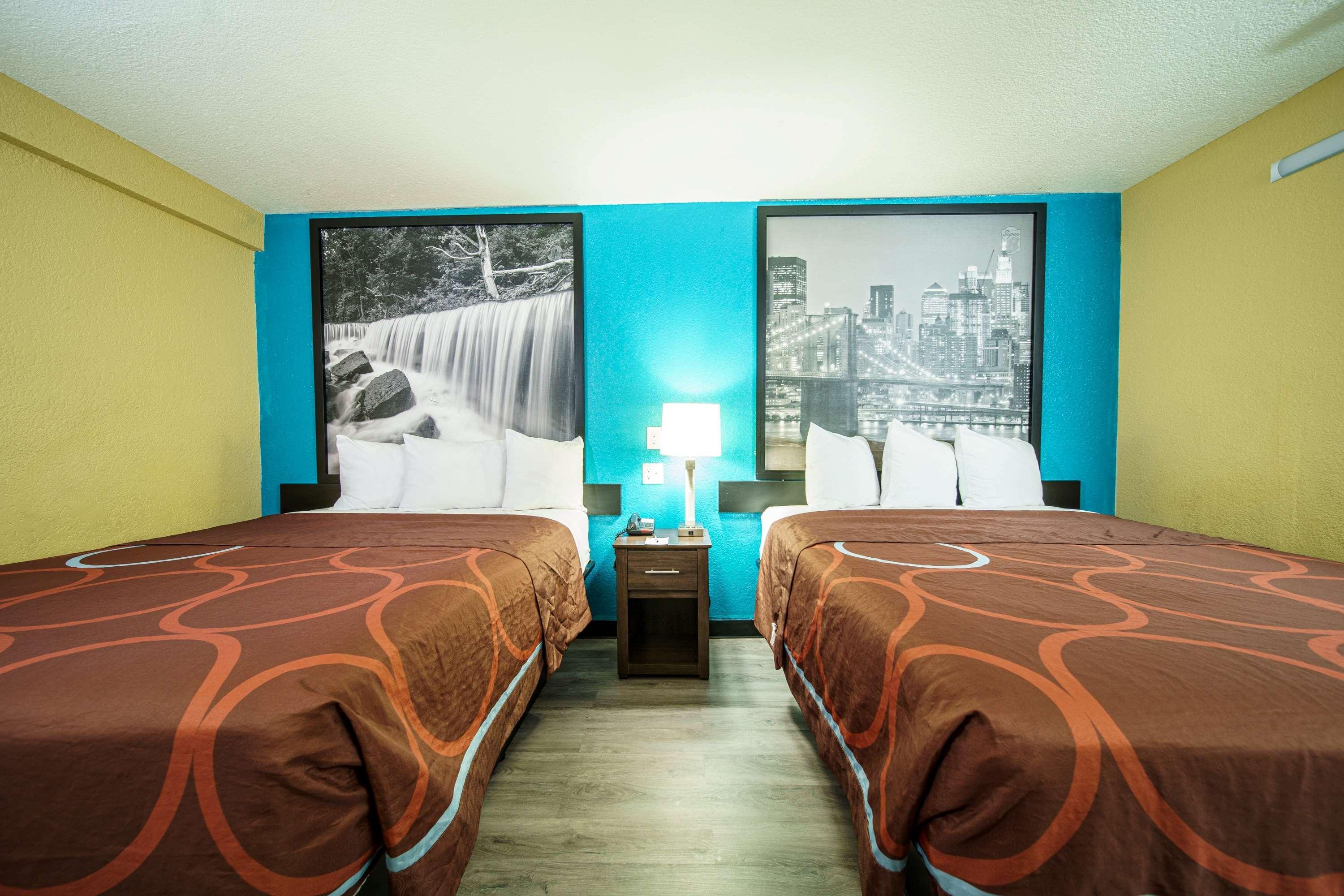Motel Super 8 By Wyndham Wichita Airport West Kellogg Extérieur photo